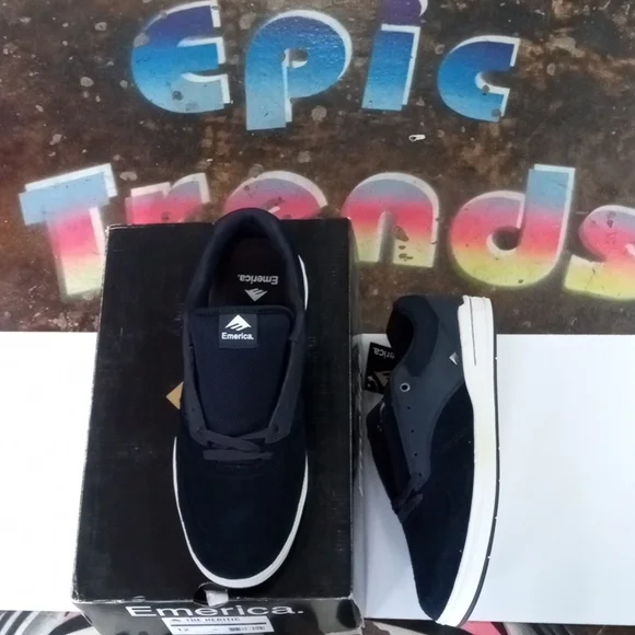 Heretic Emerica - Picture 2 of 6